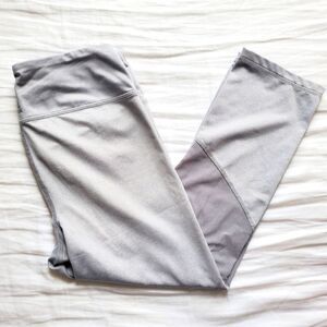 Reebok Silver Gray Capri Leggings Size S
